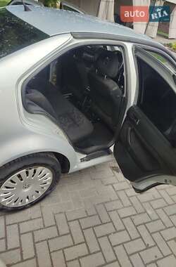 Седан Volkswagen Bora 2000 в 