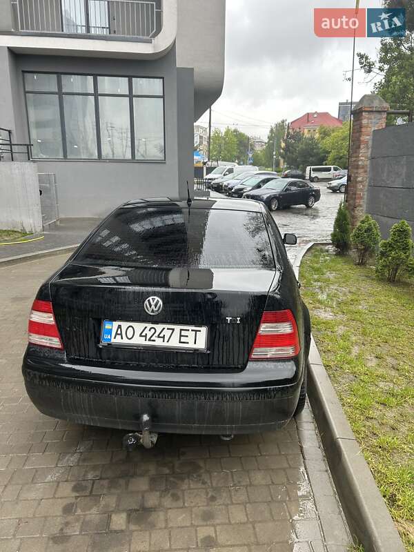 Седан Volkswagen Bora 2001 в Львові