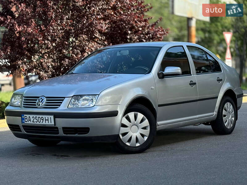 Volkswagen Bora 2003