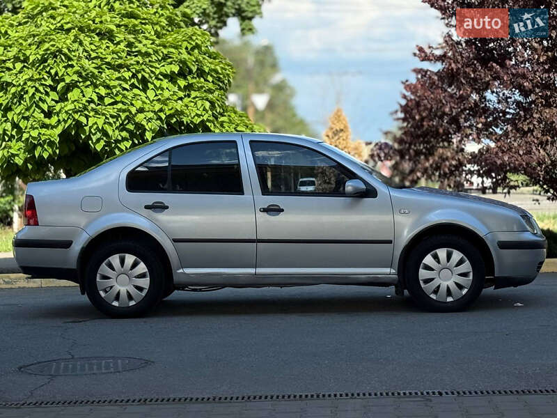 Седан Volkswagen Bora 2003 в Дніпрі