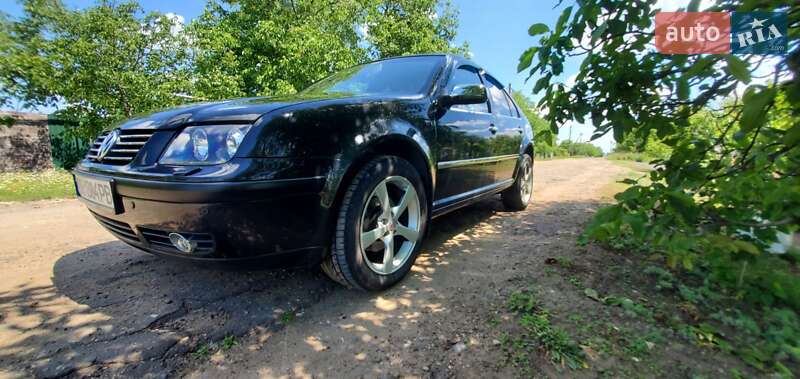 Седан Volkswagen Bora 2003 в Великій Михайлівці