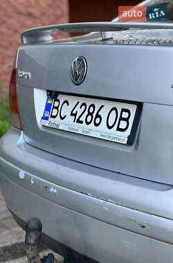 Седан Volkswagen Bora 2000 в 