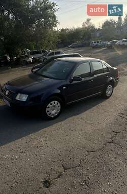 Седан Volkswagen Bora 1999 в Днепре