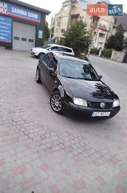 Седан Volkswagen Bora 2000 в Івано-Франківську