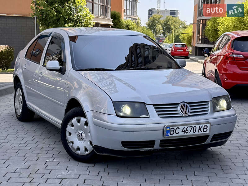 Volkswagen Bora 2000