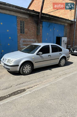 Седан Volkswagen Bora 1999 в Виннице
