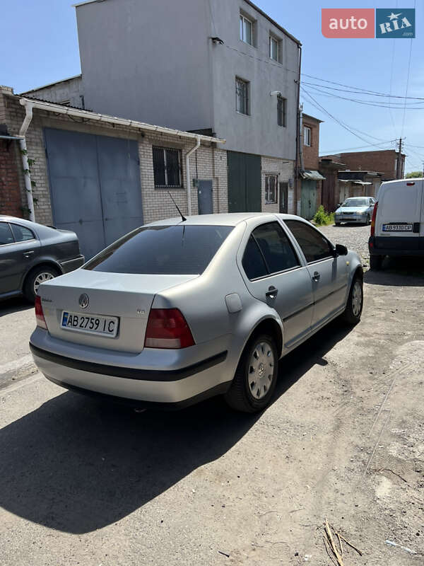 Седан Volkswagen Bora 1999 в Вінниці