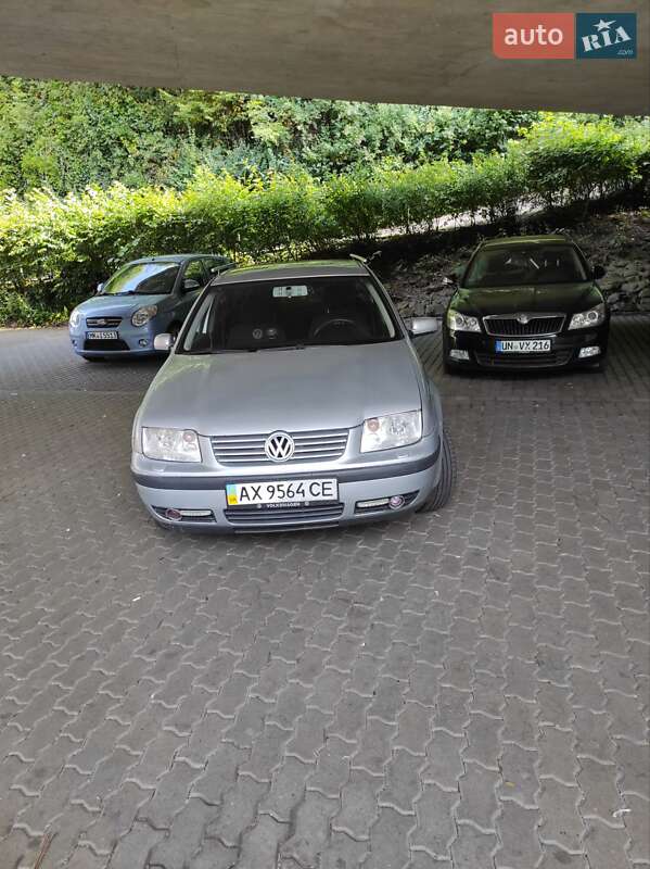 Volkswagen Bora 2003