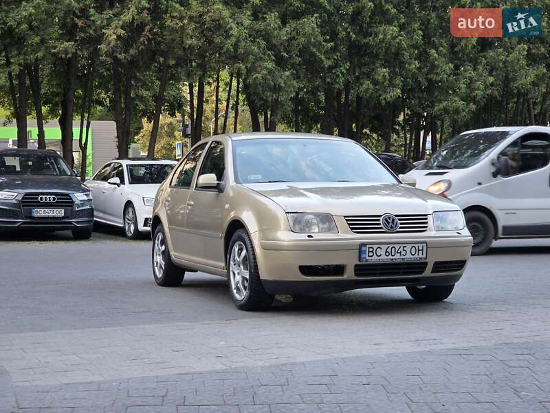 Седан Volkswagen Bora 2002 в Львове