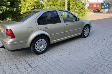 Седан Volkswagen Bora 2002 в 