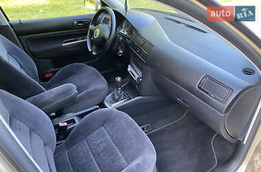 Седан Volkswagen Bora 2002 в 