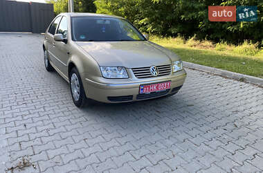 Седан Volkswagen Bora 2002 в 