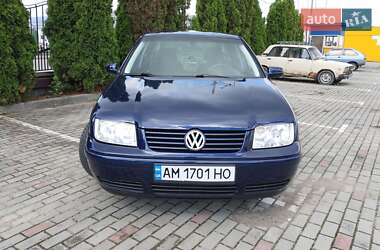 Седан Volkswagen Bora 1999 в 