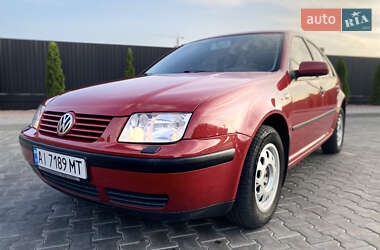 Седан Volkswagen Bora 2001 в Днепре