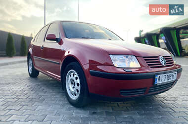 Седан Volkswagen Bora 2001 в 