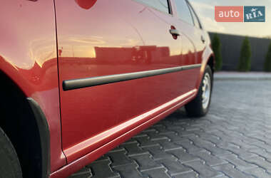 Седан Volkswagen Bora 2001 в 
