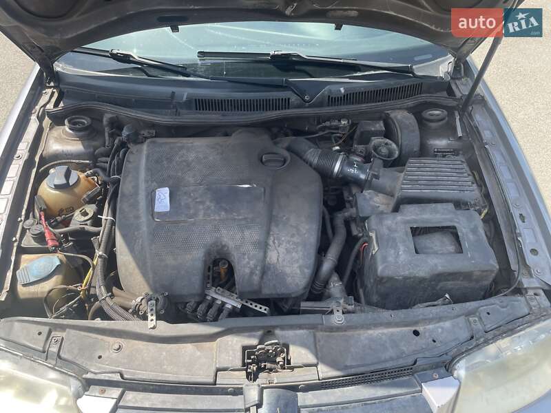 Седан Volkswagen Bora 2002 в Кривом Роге