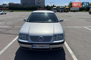 Седан Volkswagen Bora 2002 в Львові