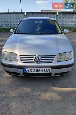 Седан Volkswagen Bora 1999 в Новояворовске