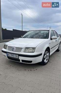 Седан Volkswagen Bora 2000 в Самборі