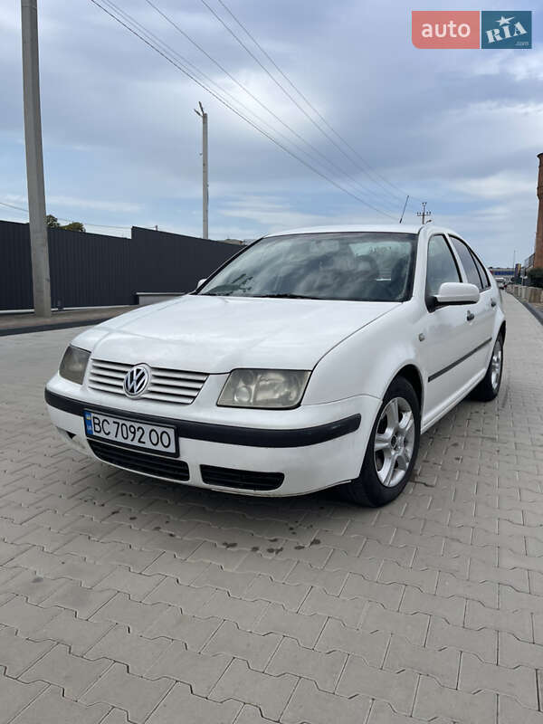 Volkswagen Bora 2000