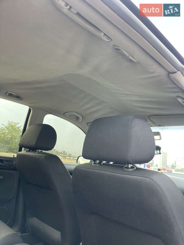 Седан Volkswagen Bora 2002 в Києві фото 33 Седан Volkswagen Bora 2002 в Києві