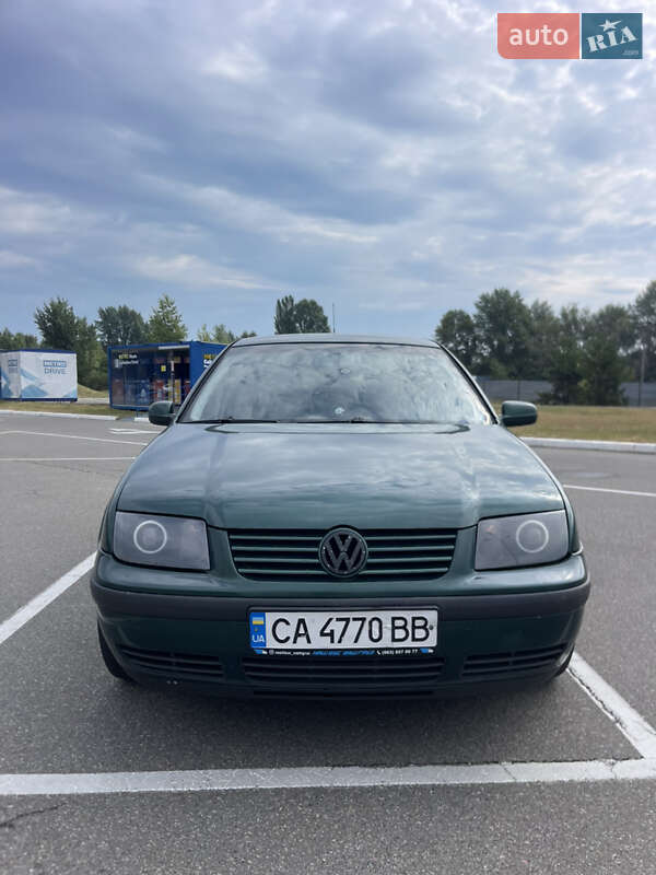 Седан Volkswagen Bora 2002 в Києві фото 37 Седан Volkswagen Bora 2002 в Києві