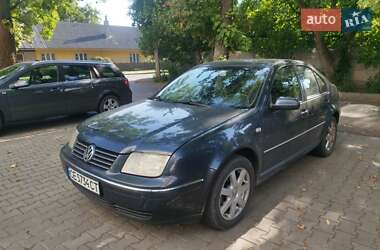 Седан Volkswagen Bora 2003 в Чернівцях
