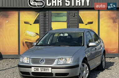 Седан Volkswagen Bora 2000 в Стрию