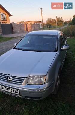 Седан Volkswagen Bora 2004 в Староконстантинове