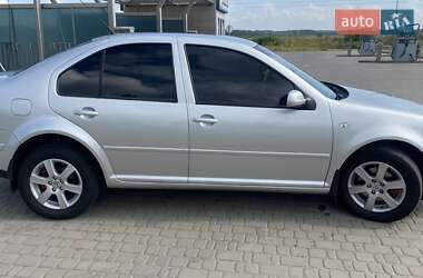 Седан Volkswagen Bora 2000 в Костополе