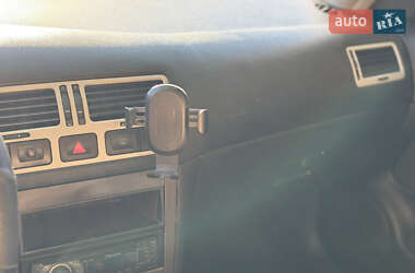 Седан Volkswagen Bora 2001 в  фото 3 Седан Volkswagen Bora 2001 в