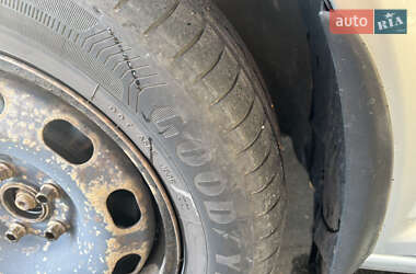 Седан Volkswagen Bora 2001 в  фото 13 Седан Volkswagen Bora 2001 в