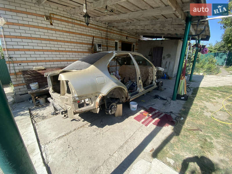 Седан Volkswagen Bora 2002 в Киеве