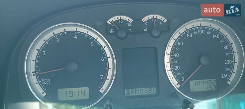 Седан Volkswagen Bora 2003 в Дніпрі