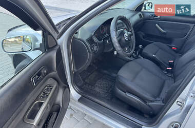 Седан Volkswagen Bora 2003 в 