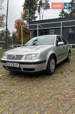 Седан Volkswagen Bora 2000 в Киеве