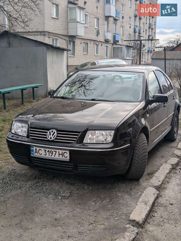 Седан Volkswagen Bora 2000 в Рожище