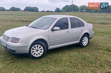 Седан Volkswagen Bora 1999 в  фото 29 Седан Volkswagen Bora 1999 в