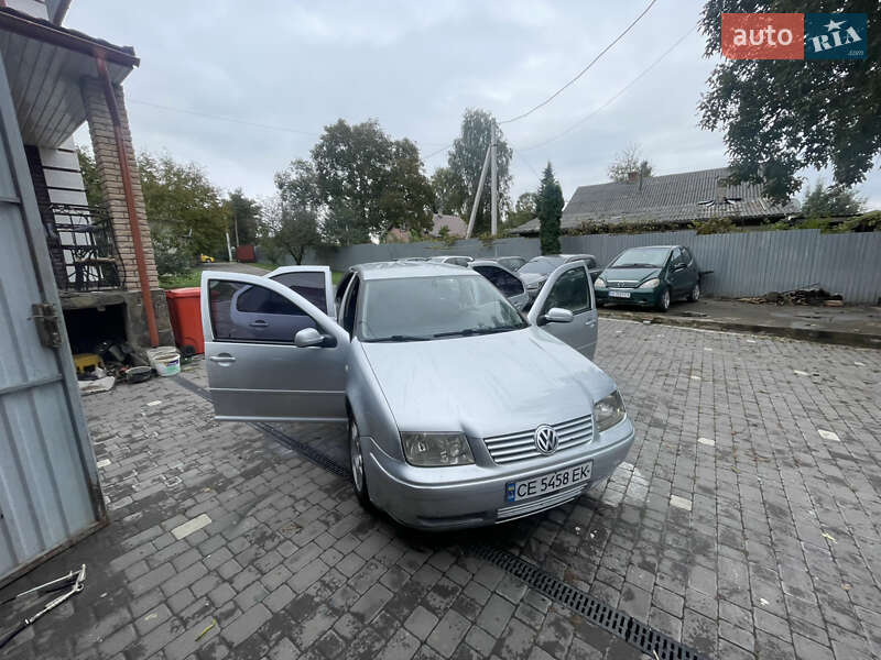 Седан Volkswagen Bora 1999 в Черновцах
