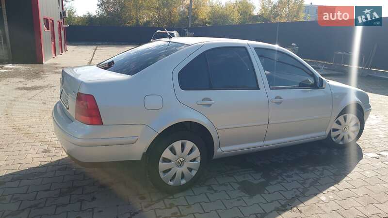 Седан Volkswagen Bora 2000 в Бучаче