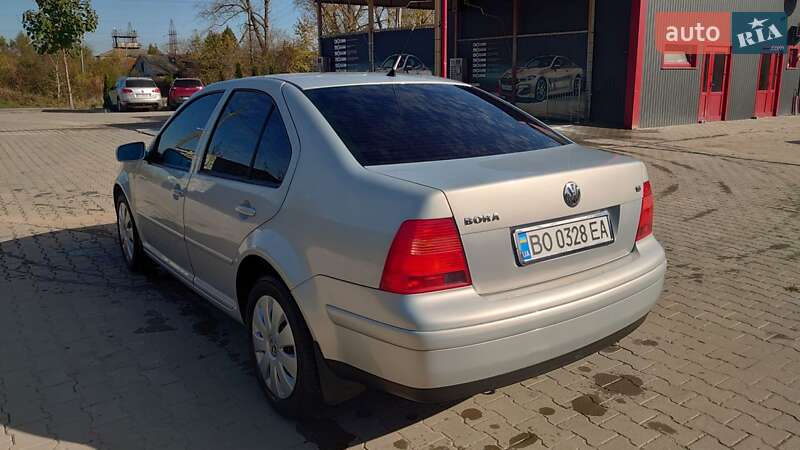 Седан Volkswagen Bora 2000 в Бучаче
