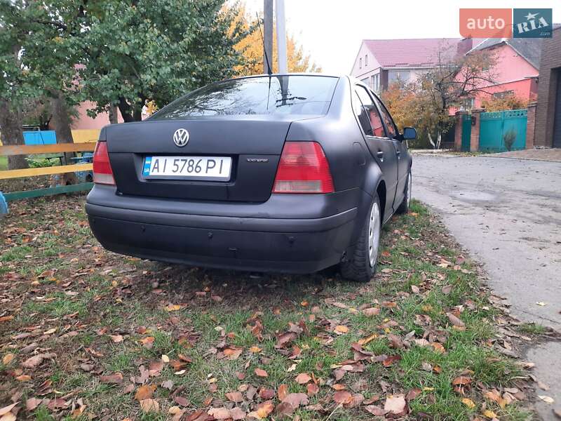 Седан Volkswagen Bora 2001 в Лубнах