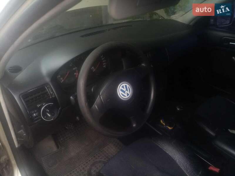 Седан Volkswagen Bora 2001 в Киеве фото 9 Седан Volkswagen Bora 2001 в Киеве