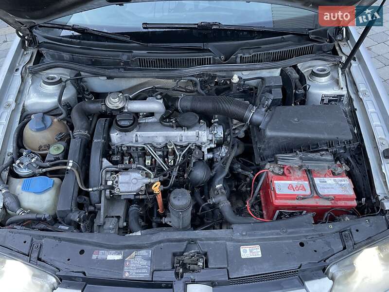 Седан Volkswagen Bora 1999 в Львове фото 13 Седан Volkswagen Bora 1999 в Львове