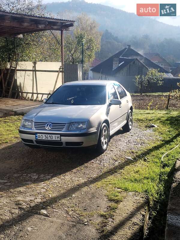 Седан Volkswagen Bora 1999 в Сваляве фото Седан Volkswagen Bora 1999 в Сваляве