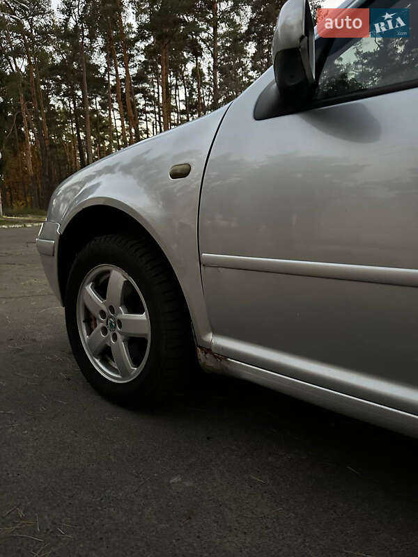 Седан Volkswagen Bora 2002 в Киеве фото 12 Седан Volkswagen Bora 2002 в Киеве