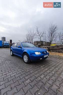 Седан Volkswagen Bora 2000 в Черновцах