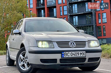 Седан Volkswagen Bora 2000 в Львове