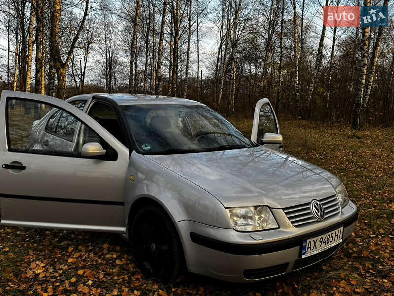 Седан Volkswagen Bora 1999 в Харькове